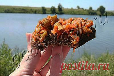 Хорошая кухня - салат из печеных баклажанов со свежими помидорами. Кулинарная книга рецептов. Салаты, выпечка.