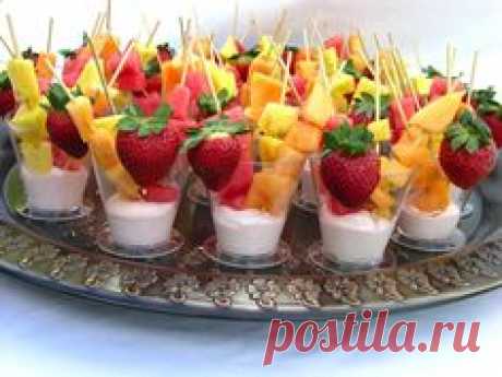 small fruit kabob with heavenly dip