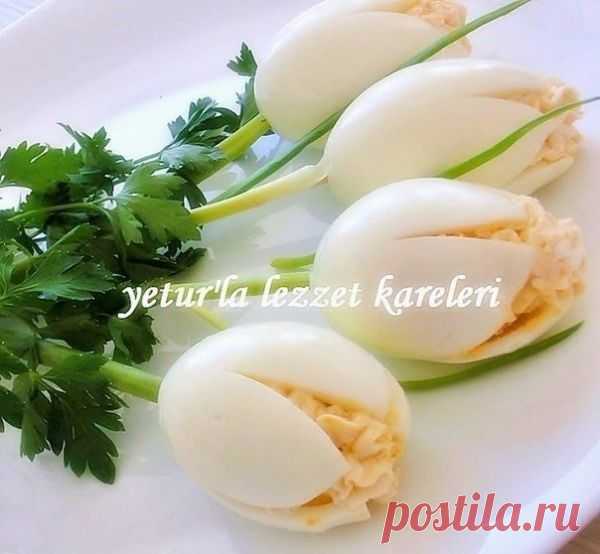 Белые тюльпаны.
1. Яйца отварить... / Еда и напитки / Вкуснятина / Pinme.ru