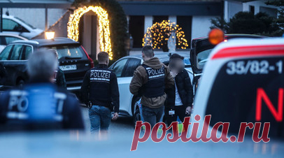 В немецком Штутгарте вокзал эвакуировали из-за подозрительных людей. Вокзал Штутгарта в Германии эвакуирован из-за подозрительных людей. Читать далее