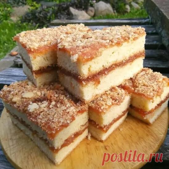 Пирожное из детства. 


Как его только не называют! И школьное, и 22 копейки... Одно знаю точно - это вкусно и просто приготовить.