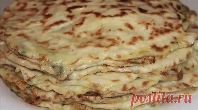 В последнее время кефир покупаю часто: готовлю вкусные аварские лепешки на кефире с начинкой |... 500мл кефира,700-750гр муки,1/2ч.л.соли,1ч.л.соды,700гр картофеля,2штлук,укроп.соль-по вкусу,сливочное масло-80гр,2ст.л.растит.масла и сливочное масло-для подачи