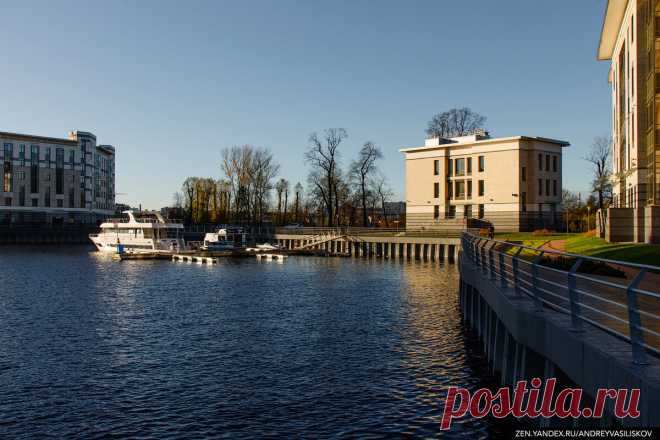 В центре Петербурга нашёл секретную набережную, про которую мало кто знает. Её построили для элитного ЖК, но проход открыт | Путешествия и всего по чуть-чуть | Яндекс Дзен