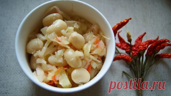 Белый винегрет 
Белградский зоопарк славится своей коллекцией белых зверей. Зоосад Белого Города уже дал приют белым львам, белому бенгальскому тигру, белой ламе, белому арктическому волку, белому ежику, снежной коз…