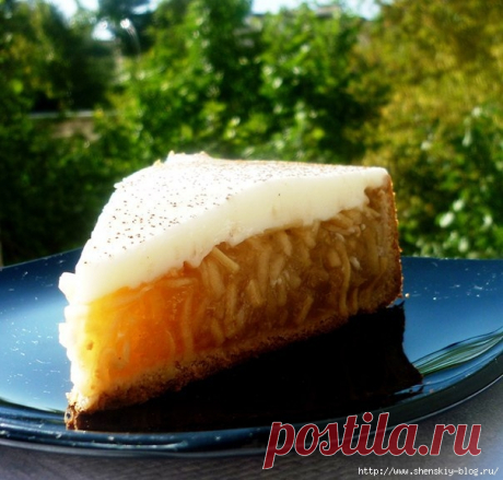Яблочный пирог "Янтарный лучик" 
Очень вкусный пирог с богатой яблочной начинкой! Легкий,с кислинкой ,нежное рассыпчатое тесто - занесен в заветную тетрадь "Яблочные пироги" с пометкой - стоящий!Время приготовления: 70 минут + охлаж…