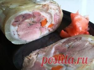 Готовим рулетики из свиной шкурки