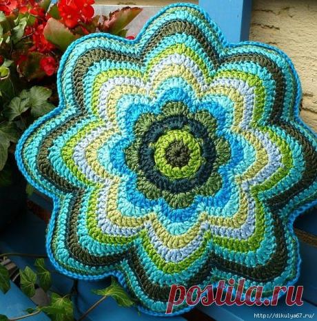 ВЯЗАНЫЕ ПОДУШКИ. ИДЕИ ДЛЯ ВЯЗАНИЯ. Крючок - запись пользователя Наталья (Наталья) в сообществе Болталка в категории Интересные идеи для вдохновения