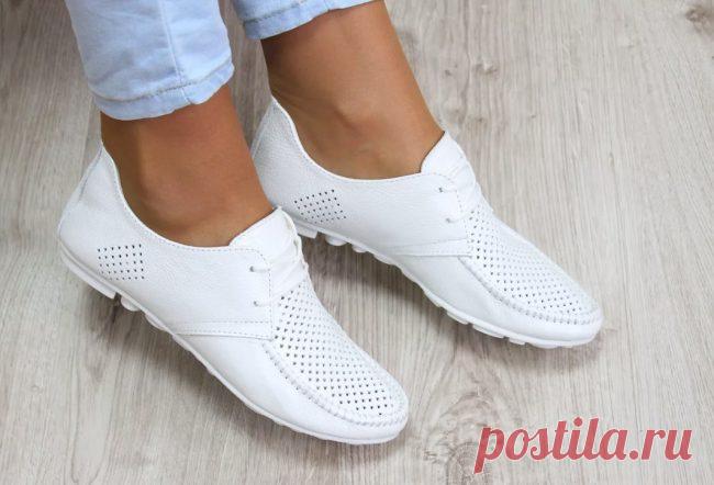 Сода и уксус сделают белую обувь привлекательной снова