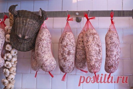 Колбасы и ветчина в Тоскане / Salami e prosciutto toscano | Элла Мартино Рецепты Кулинарные туры Итальянская кухня