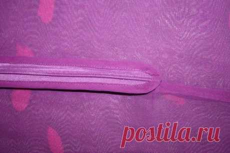 ​Как вшить молнию в изделие из шифона