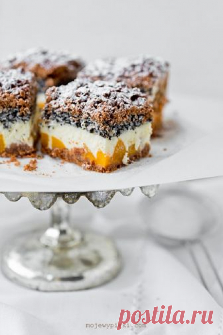 Cheesecake с макови семена, кокосов орех и праскови Моите печени стоки