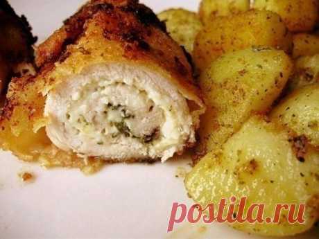 Рулеты из куриной грудки с необычной начинкой. Очень сочно и вкусно! Вкуснятина!