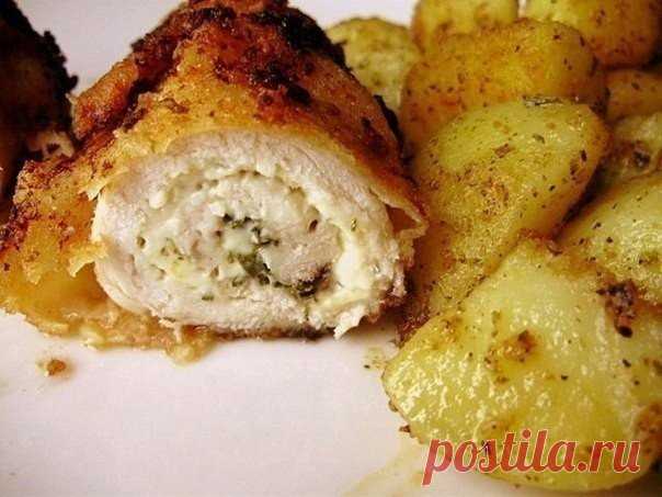 Рулеты из куриной грудки с необычной начинкой. Очень сочно и вкусно! Вкуснятина!