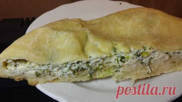 Осетинский пирог с сыром и зеленью