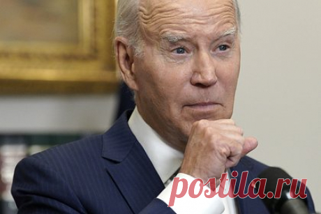 В США напомнили о страшном предсказании Байдена. Президент США Джо Байден более 30 лет назад сделал «поразительное» предсказание о том, что к 2020 году «его не будет в живых». Об этом напомнило издание New York Post. Журналисты опубликовали видео 1991 года с выступлением нынешнего американского лидера в Детройтском юридическом колледже.