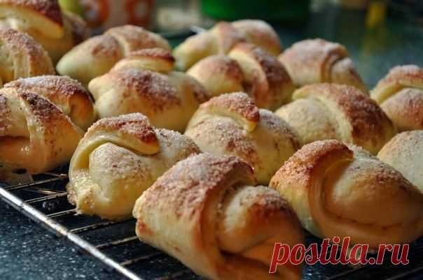 ЯБЛОЧНЫЕ РОГАЛИКИ
