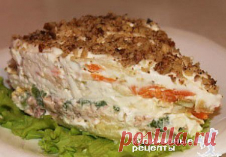 Салат из печени трески с яблоком и грецкими орехами Старая гавань