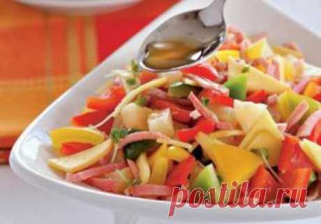 САЛАТ ИЗ ОКОРОКА, СЫРА, ПЕРЦА И АНАНАСА