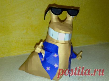 Slurm mckenzie papercraft Slurm Mckenzie Papercraft. Designed and built by me. This is the download