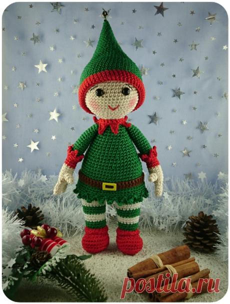 Elliott petit lutin de Noël - Mes premières mailles au crochet Et voilà, Elliott a déjà changé de tenue pour se mettre dans la peau d'un lutin de Noël ....  Le lien pour le tuto est en fin de post....