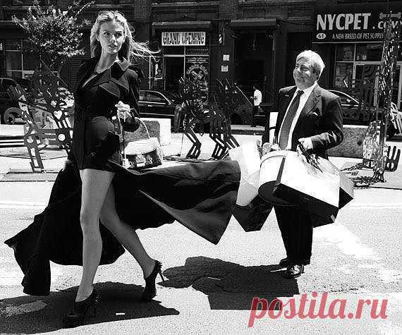 Каждый захочет красивую розу, красивую ночь, хорошего друга. Важно, уметь любить розу вместе с ее шипами, ночь с ее таинственностью, друга со всеми его проблемами.

(Шемс Тебризи)