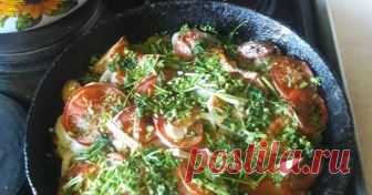 Картошечка с колбаской и овощами Автор рецепта Оля Кузнецова Картошечка с колбаской и овощами - пошаговый рецепт с фото.