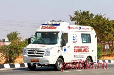 Школьница сделала 100 приседаний по требованию учителя и умерла Шестиклассница из Индии скончалась после того, как сделала 100 приседаний. Учитель дал ей такое задание, чтобы наказать за опоздание в школу. Трагический инцидент произошел 14 ноября, когда в Индии отмечают День защиты детей.После выполнения приседаний 12-летняя девочка пожаловалась на...