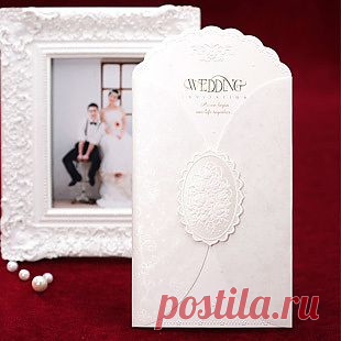 Aliexpress.com : Buy 100pcs Wedding candy box bride and groom style with diamond on the top wholesale shipping free from Reliable Event & Party Supplies suppliers on The Miassiy's