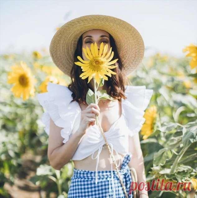 Чтобы щеки не были сине-зелеными: Анастасия Цветаева дала советы, как сделать приятным пребывание на солнце . Милая Я