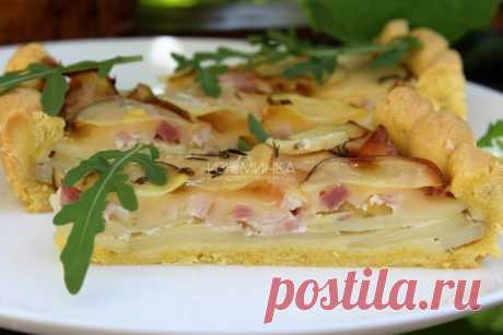 Итальянский пирог с картофелем, беконом и сыром: тесто нежное и вкусное, начинка роскошная Итальянский пирог с картофелем и беконом - рецепт для поднятия настроения. Вот честное слово: и сам процесс приготовления, если никуда не спешить, сродни медитации, и результат прекрасен, и вкус чудесен, и вообще это просто масса приятностей и хорошестей...