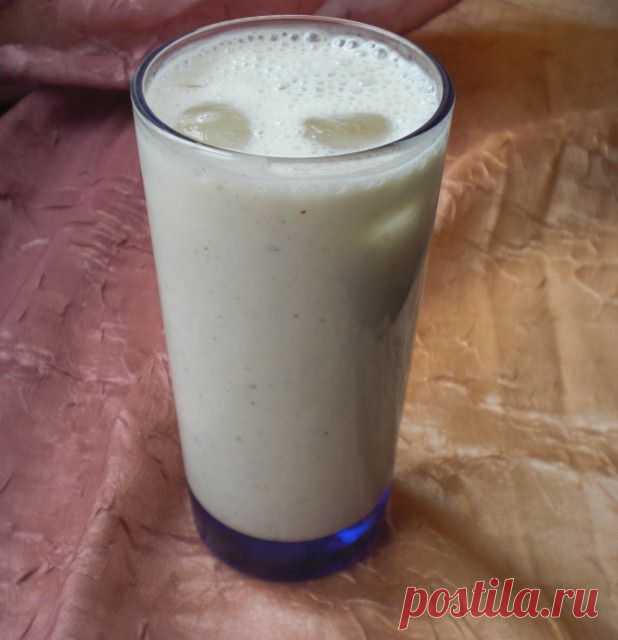 Ласси с бананом и мускатным орехом