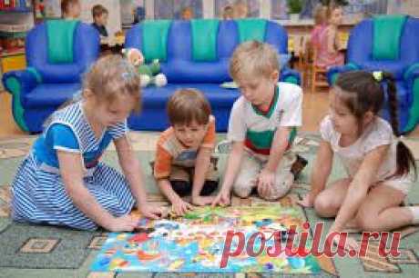 Каждый человек индивидуален. И даже маленький ребенок – это уже личность со своим характером и темпераментом. Как определить темперамент ребенка и помочь ему развиваться гармонично?
Педагоги говорят: Сангвиник – душа коллектива, Холерик – движущая сила, Флегматик – наша совесть, Меланхолик – мозговой центр.
Сангвиник – это ребенок подвижный, общительный, легко приспосабливается к обстоятельствам, быстро схватывает все новое, но не всегда доводит дело до конца. Учите ребенка терпению