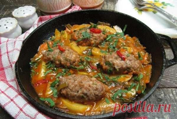 Мясные колбаски с овощами — Домашний уют