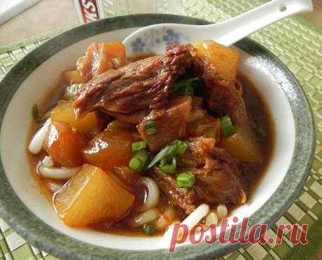 Тянем жилы 
Некоторые вот считают, что сухожилия жрать это если не моветон, то ваще типа не Айс!!А на самом деле - правильно приготовленые сухожилия - это кулинарный оргазм.Это же почти как холодец, только гораз…