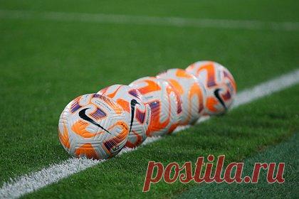 Названы самые строгие футбольные арбитры. Smart Tables назвал самых строгих футбольных арбитров. В первую группу — по количеству назначенных пенальти — вошли испанец Гильермо Куадра Фернандес, итальянец Маттео Маркетти, немец Маттиас Йелленбек, а также два российских специалиста, Евгений Кукуляк и Ян Бобровский.