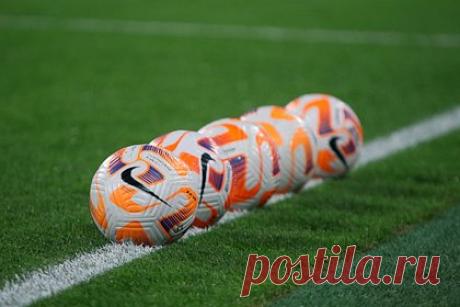 Названы самые строгие футбольные арбитры. Smart Tables назвал самых строгих футбольных арбитров. В первую группу — по количеству назначенных пенальти — вошли испанец Гильермо Куадра Фернандес, итальянец Маттео Маркетти, немец Маттиас Йелленбек, а также два российских специалиста, Евгений Кукуляк и Ян Бобровский.