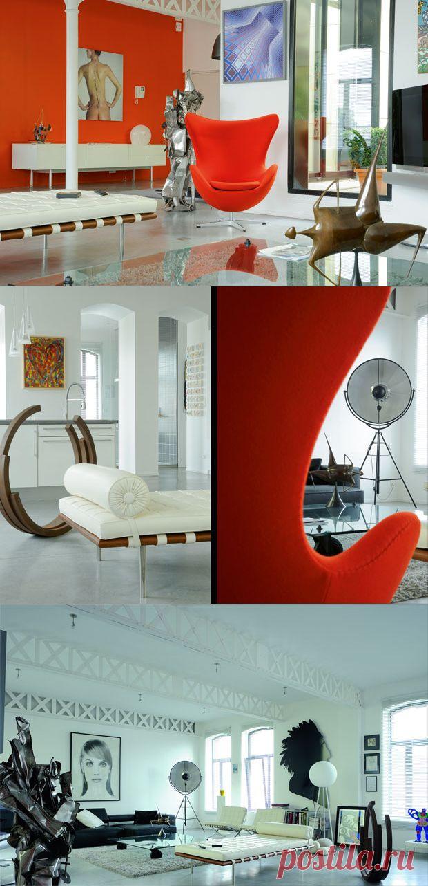 Красная гостиная в стиле арт-деко Textile mill