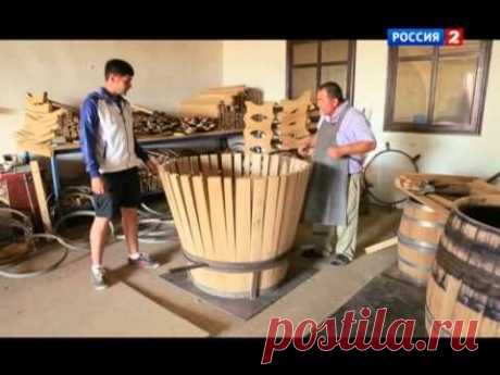 Как делают дубовые бочки на бондарне Фанагории