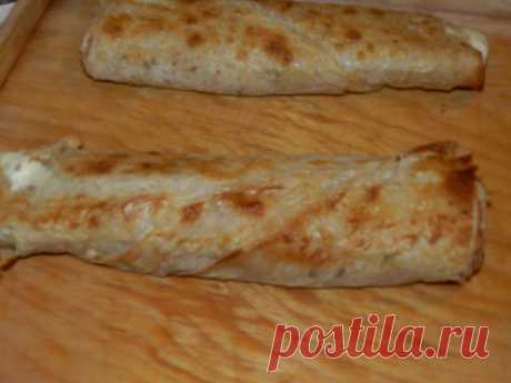 Рулет из лаваша с сыром и ветчиной