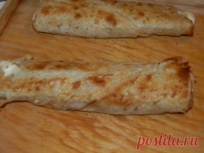Рулет из лаваша с сыром и ветчиной