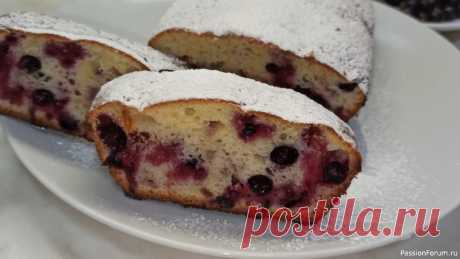 Всё смешал и в духовку! Кекс с чёрной смородиной | Кулинария Всем привет! В разгар летнего сезона предлагаю приготовить вкусную выпечку с чёрной смородиной. Ароматный, нежный и сочный кекс. Готовится легко и просто, всё смешал и в духовку!!!Ингредиенты : 1.Мука - 200г2. Разрыхлитель-1ч.л3.Яйца - 2шт 4.Сахар - 100г 5.Ванилин - 0,5 ч.л 6.Сметана -...