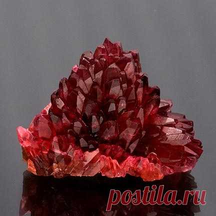themagicfarawayttree:
“  Rhodochrosite
”