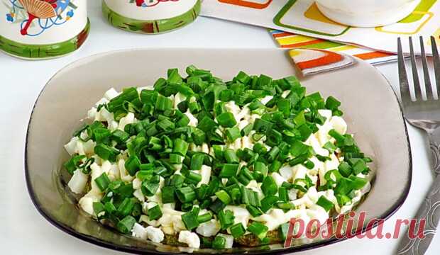 25 минут и аппетитная закуска из кабачков, яиц и лука готова! Вкусно, быстро и очень просто