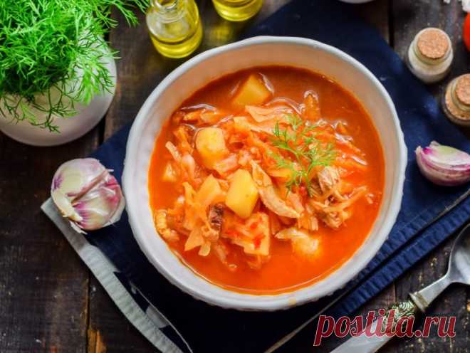 ​Казацкий борщ Ингредиенты:Бульон  куриный или мясной — 2 лКартофель — 3 шт.
Морковь — 1 шт. Лук — 1 шт. Сладкий перец — 2 шт. Свекла — 1 шт. Томатная паста — 2 ст. л. Томат — 250 мл Грудинка — 100 г
Копченая...