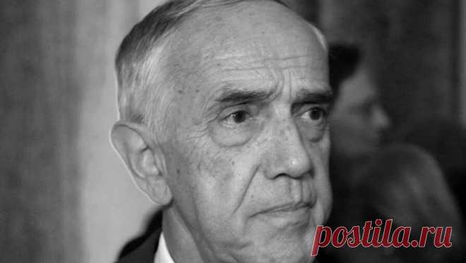 Умер австрийский конструктор оружия Гастон Глок. На 95-м году жизни скончался австрийский инженер и бизнесмен, основатель компании - производителя огнестрельного оружия Glock Гастон Глок. Об этом сообщает газета Die Presse со ссылкой на пресс-службу его фирмы. "До самого конца он ...