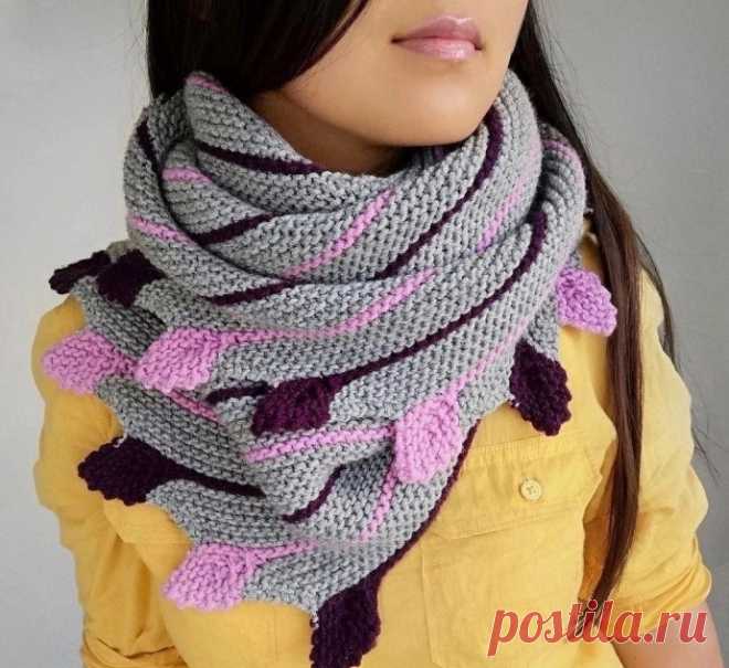 Бактус с красивыми листиками спицами