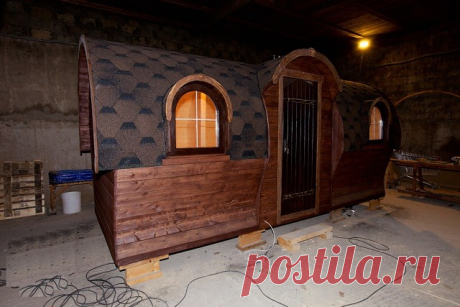 Строительство бани, которая не требует сезонного регулирования корпуса, утеплена, достаточно просторна, надёжна и обеспечена гарантией это высококвалифицированный и кропотливый труд коллектива профессионалов. С учётом стоимости качественных материалов и квалифицированного труда сделано всё возможное для минимизации конечной цены.