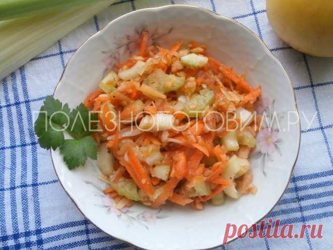 Мега полезный салат с морковью, яблоком и стеблем сельдерея. И еще кое-что для улучшения вкуса…🤭

Салат с морковью и яблоком получается весьма оригинальным благодаря добавлению маленького количества пары ингредиентов. Эта интрига вам понравится 👍