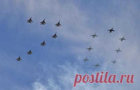 Фотогалерея: Праздничный салют в Москве в честь 70-летия Победы - Новости Mail.Ru
