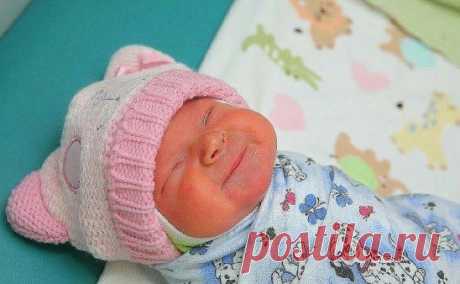 Улыбнись ....когда на небе тучи. Улыбнись .... когда в душе ненастье. Улыбнись... и сразу станет лучше. Ты поверь — ведь ты же тоже ... чьё-то Счастье!!!